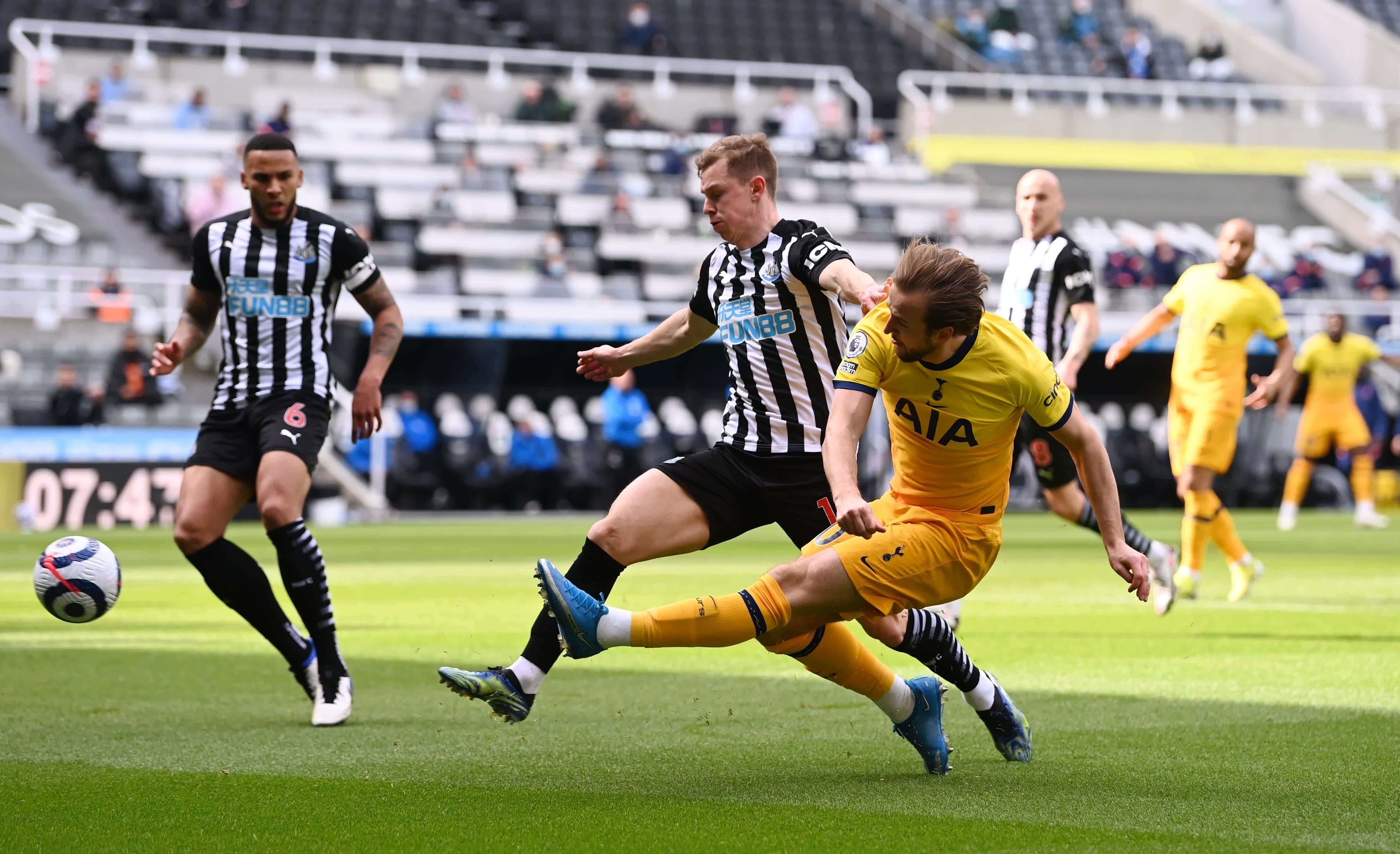 球联赛中 球联赛中